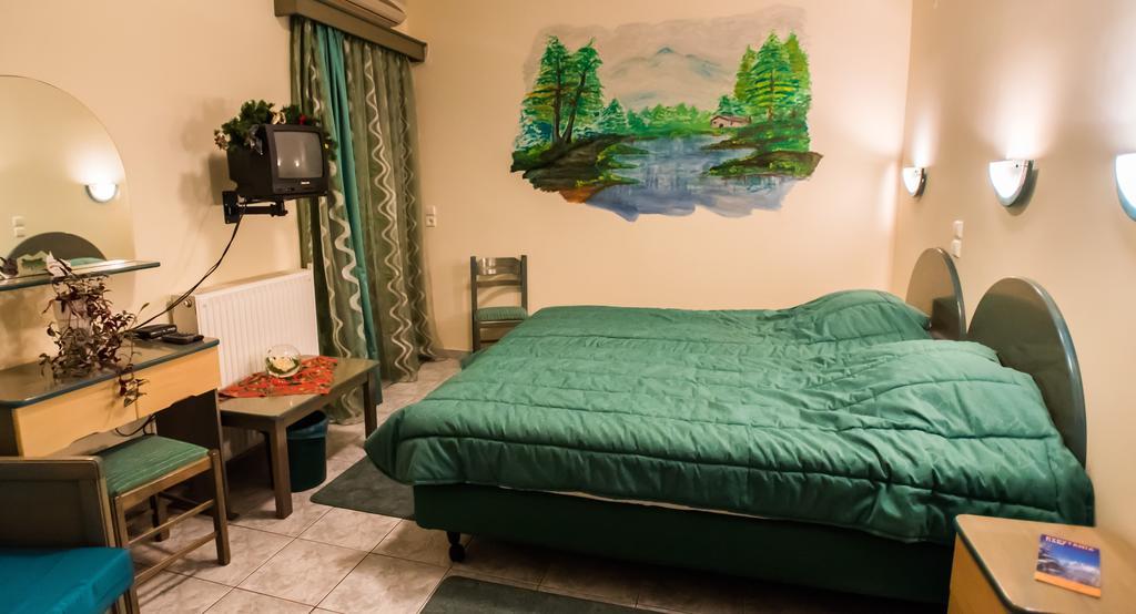 Hotel Artemis Karpenísion Zewnętrze zdjęcie